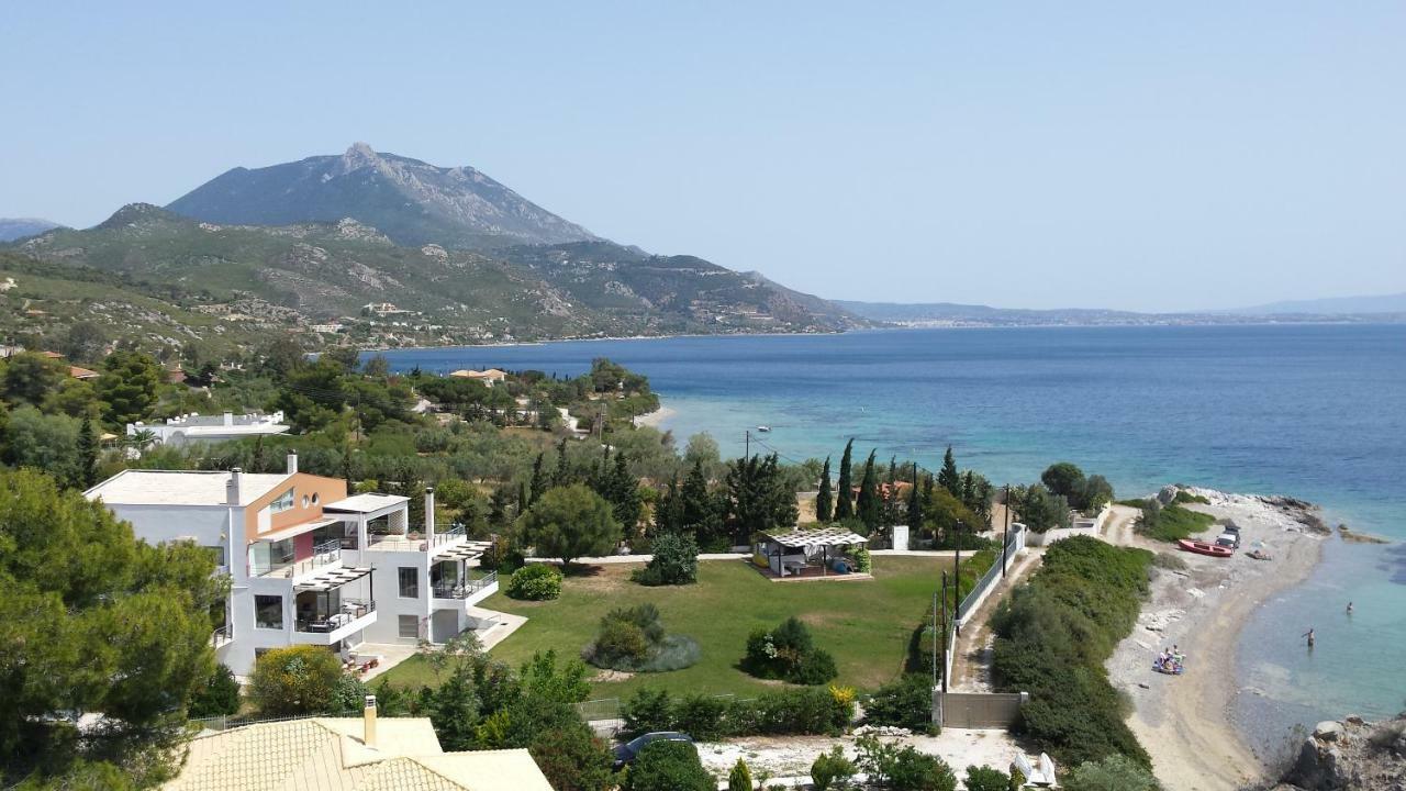 Beautiful House By The Sea,loutraki Skaloma. Loutráki