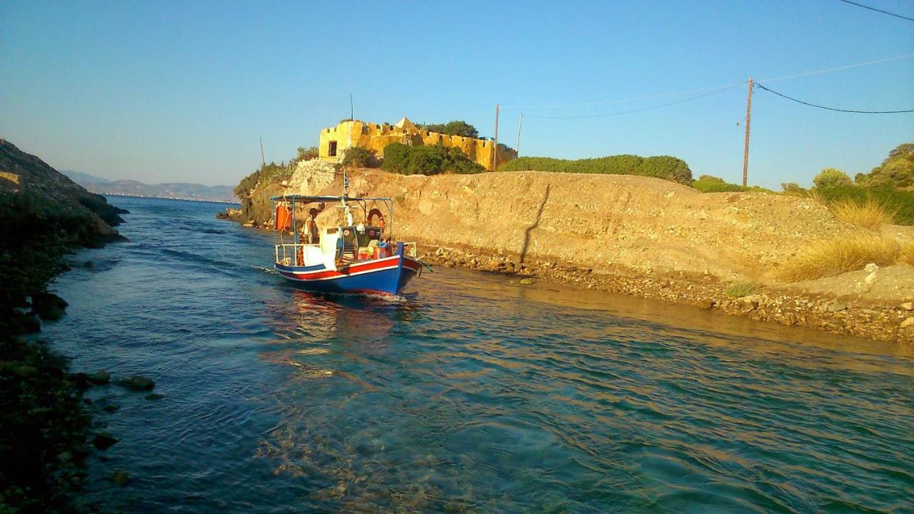 Beautiful House By The Sea,loutraki Skaloma. Tatil Evi Loutráki