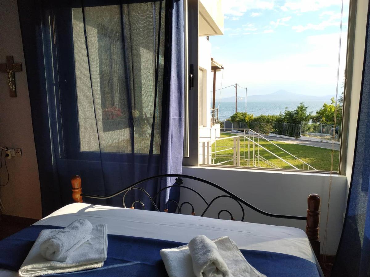 Tatil Evi Beautiful House By The Sea,loutraki Skaloma. *